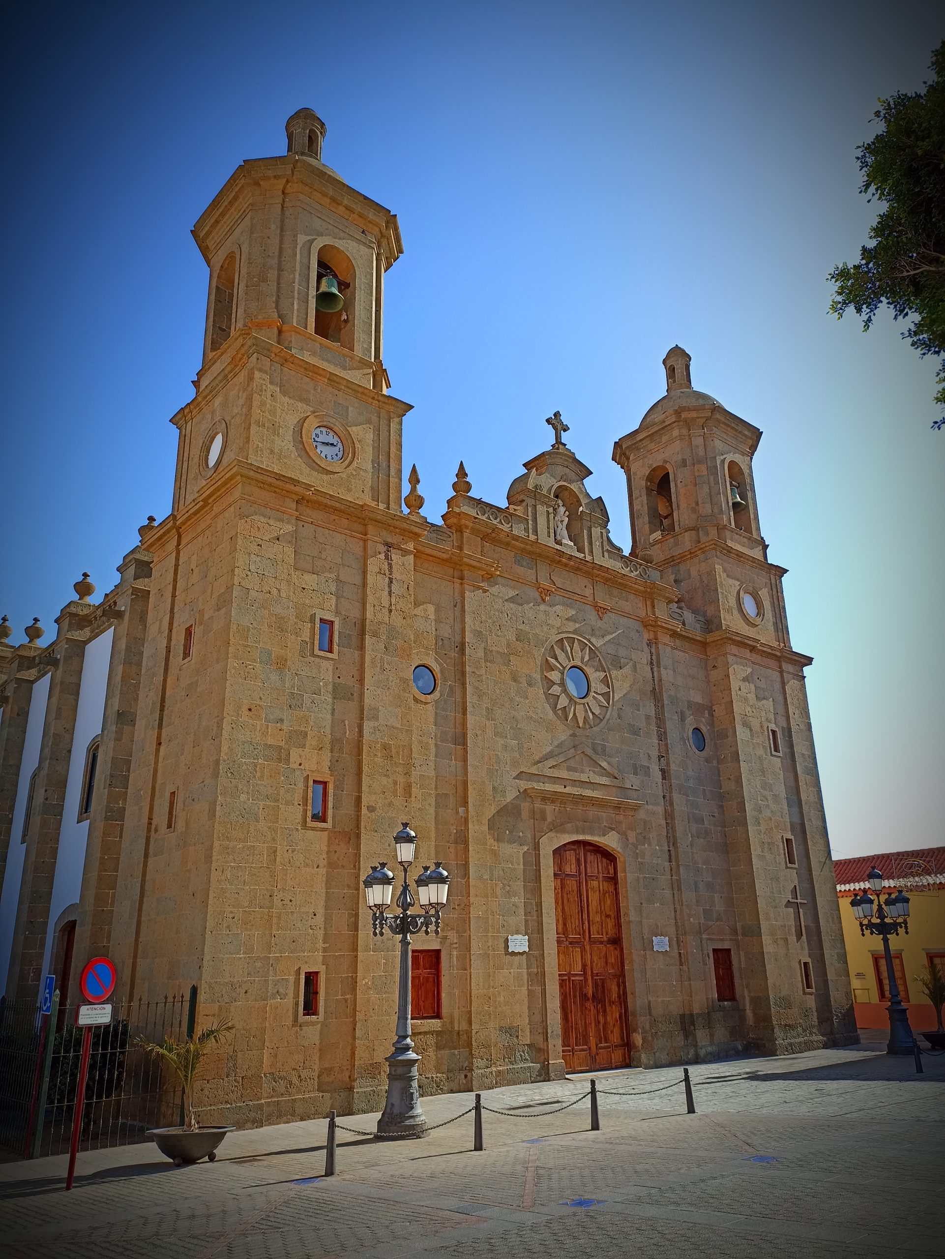 Blick_Gran_Canaria_Agüimes_private_tours_excursions_iglesia_de_san_sebastian