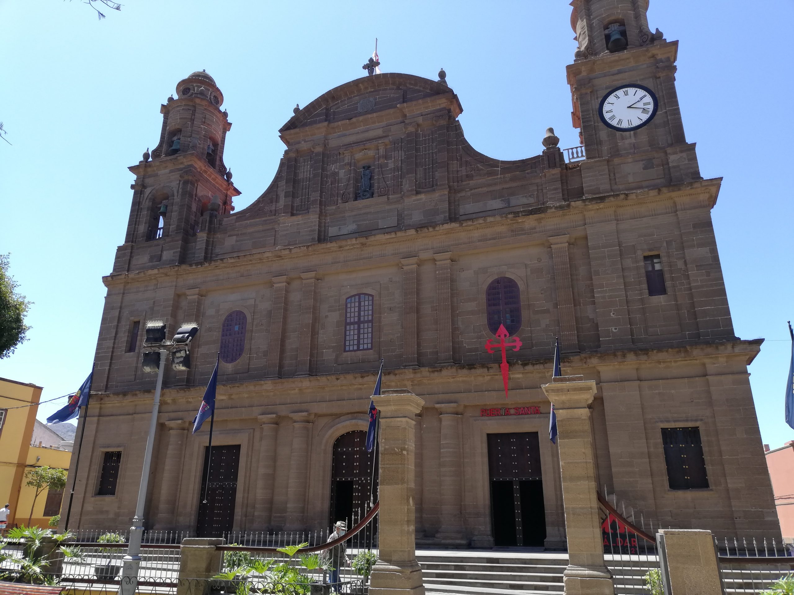 Blick_Gran_Canaria_private_tour_excursions_Gáldar_santiago’s_church_gran_canaria