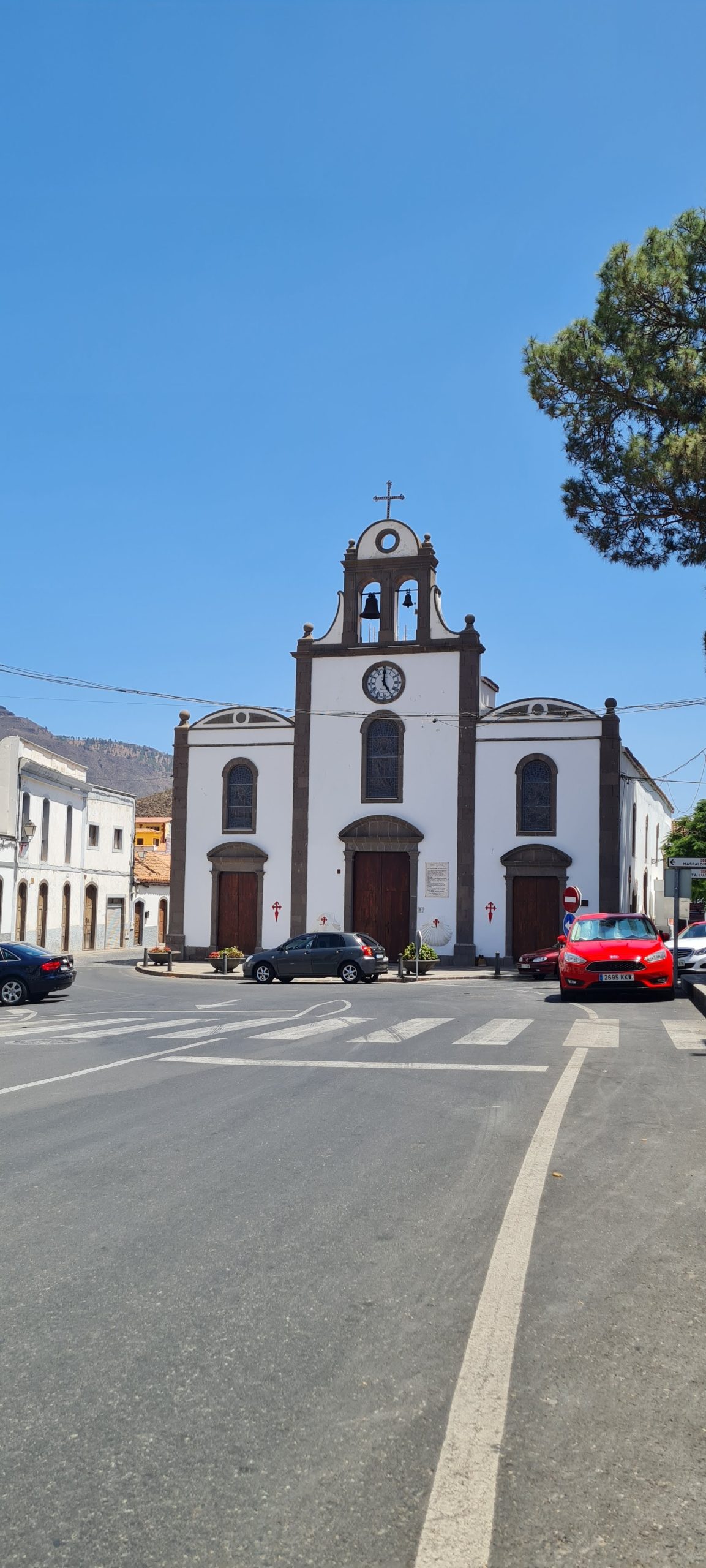 Blick_Gran_Canaria_private_tours_excursions_iglesia_camino_santiago_Gran_Canaria