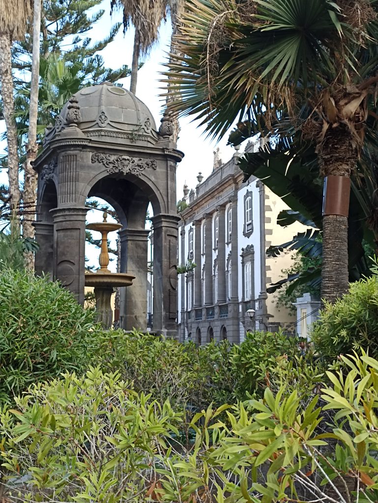 Las_Palmas_Blick_Gran_Canaria_private_tours_plaza _espiritu_santo